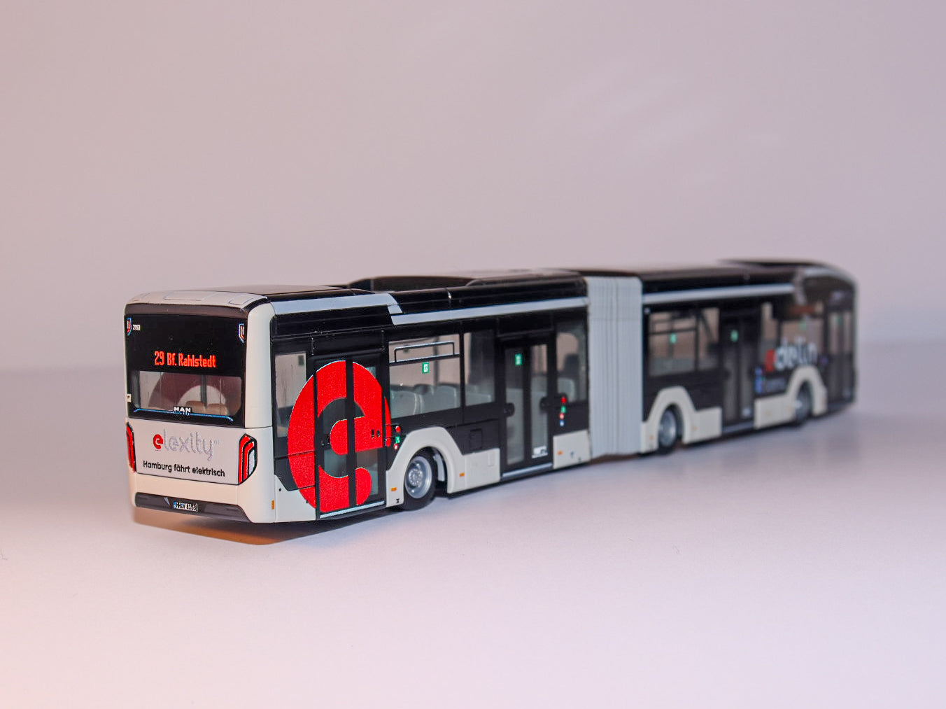 Rietze MAN Lion s City E 18, VHH Hamburg, Modellbus 2018