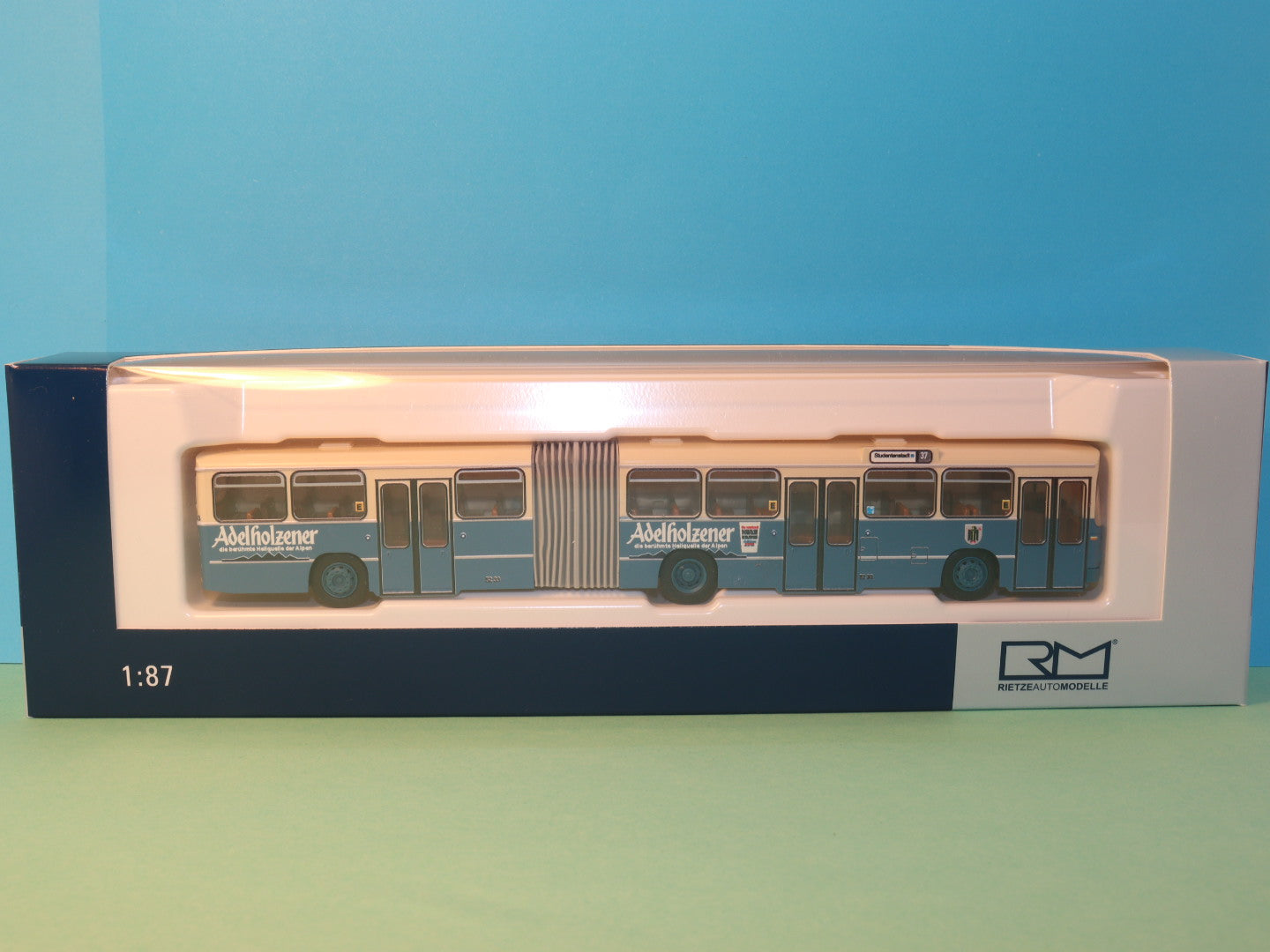 MAN SG 192, MVG München Adelholzener Modellbus Rietze 75109