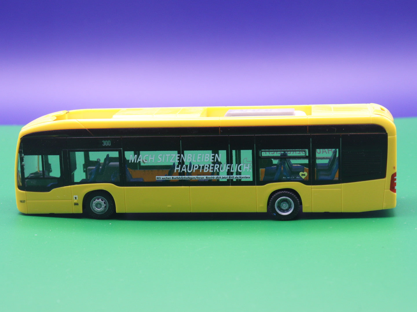 eCitaro - BVG Berlin - Mach Sitzenbleiben Hauptberuflich - Modellbus Rietze 75521