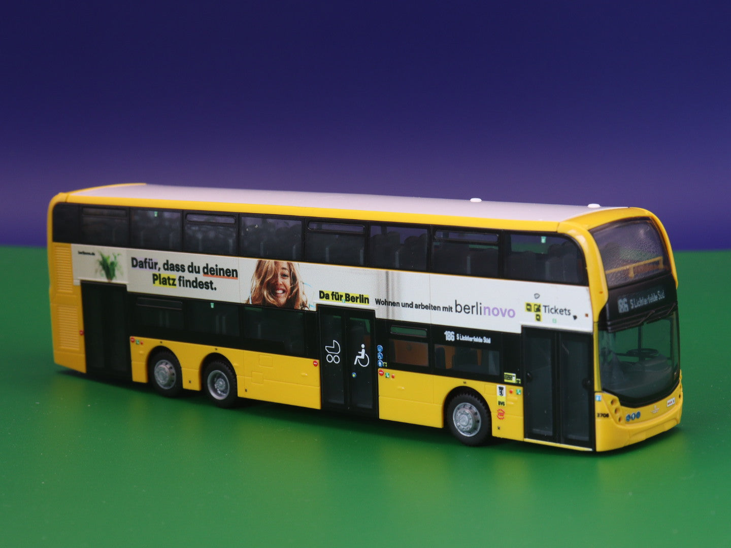 Alexander Dennis Enviro 500 - ADL BVG Berlin - Berlinovo | Kamenzer Büdchen und Alexander Dennis Enviro 500 - ADL BVG Berlin - Berlinovo | Kamenzer Büdchen und