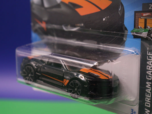 Hot Wheels - 18 Camaro SS - HW Dream Garage - Modellauto Mattel