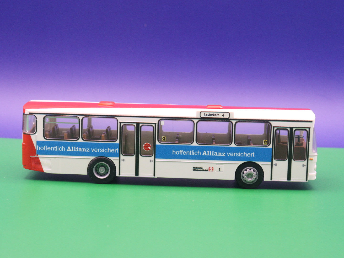 Mercedes Benz O 305 - Stadtwerke Offenbach am Main - Allianz Versicherung - Modellbus Rietze 74323