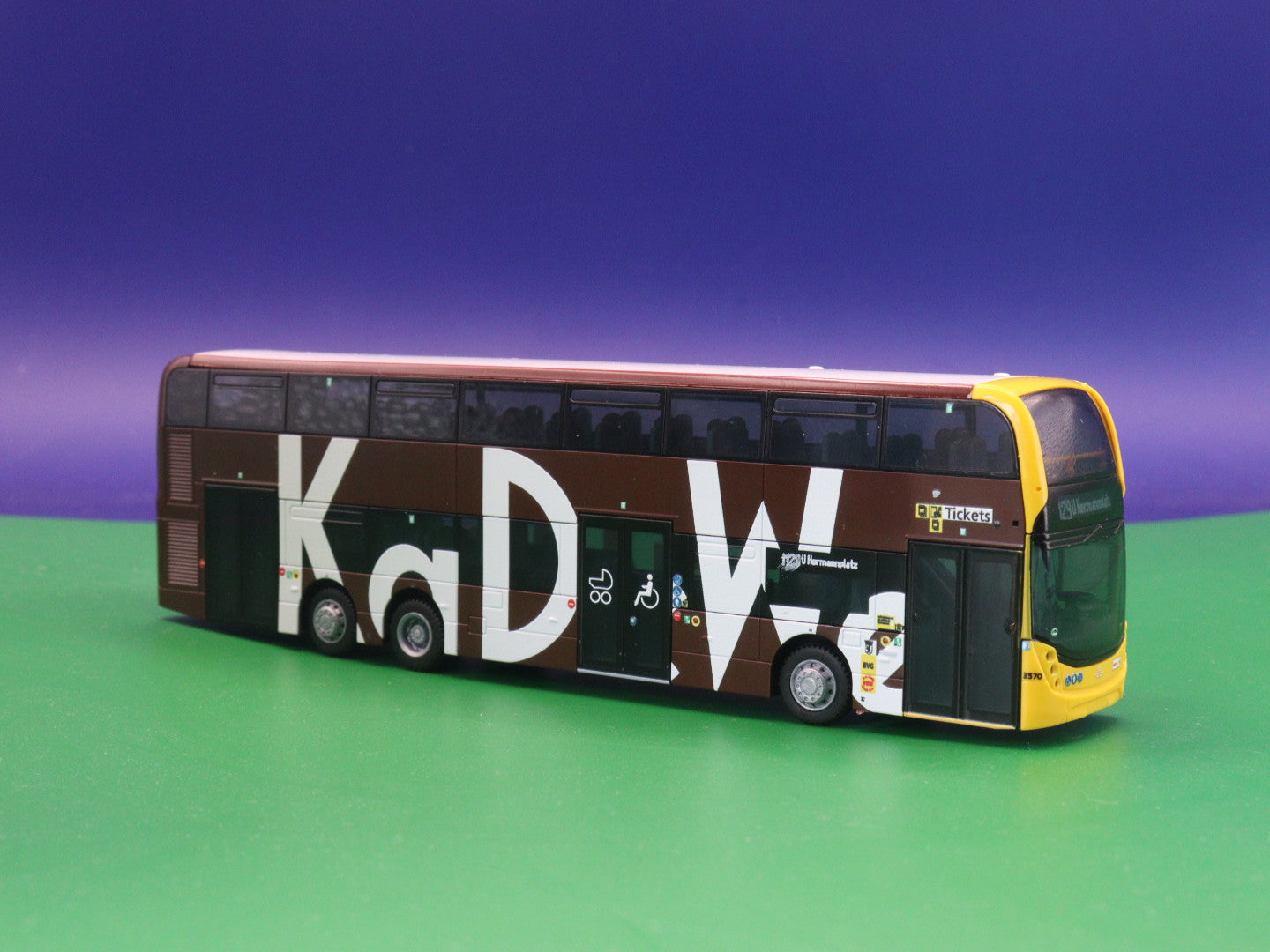 Alexander De Enviro 500 - BVG Berlin - DaDeWe - Modellbus Rietze 78022