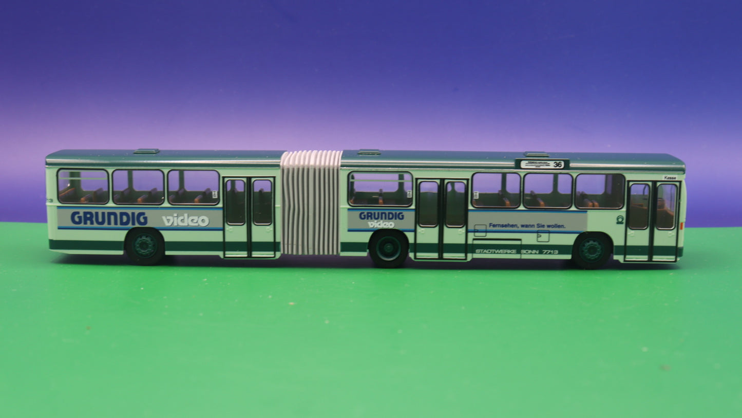 MAN SG 220 - SWB Stadtwerke Bonn - Grundig Video - Modellbus Rietze 75107