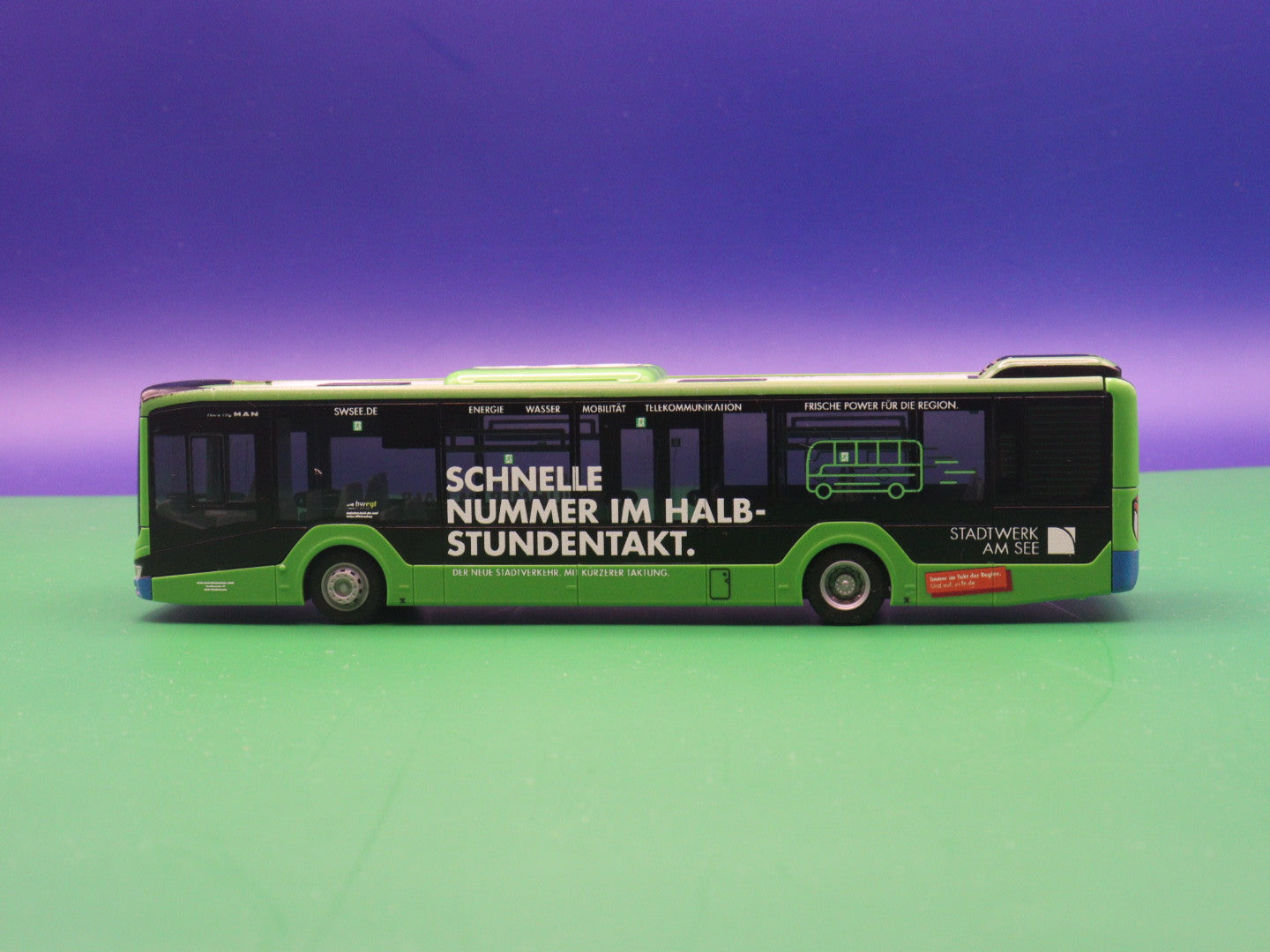 MAN Lions City 12 - Stadtwerke Friedrichshafen - Schnelle Nummer im Halb Stundentakt - Modellbus Rietze 75410