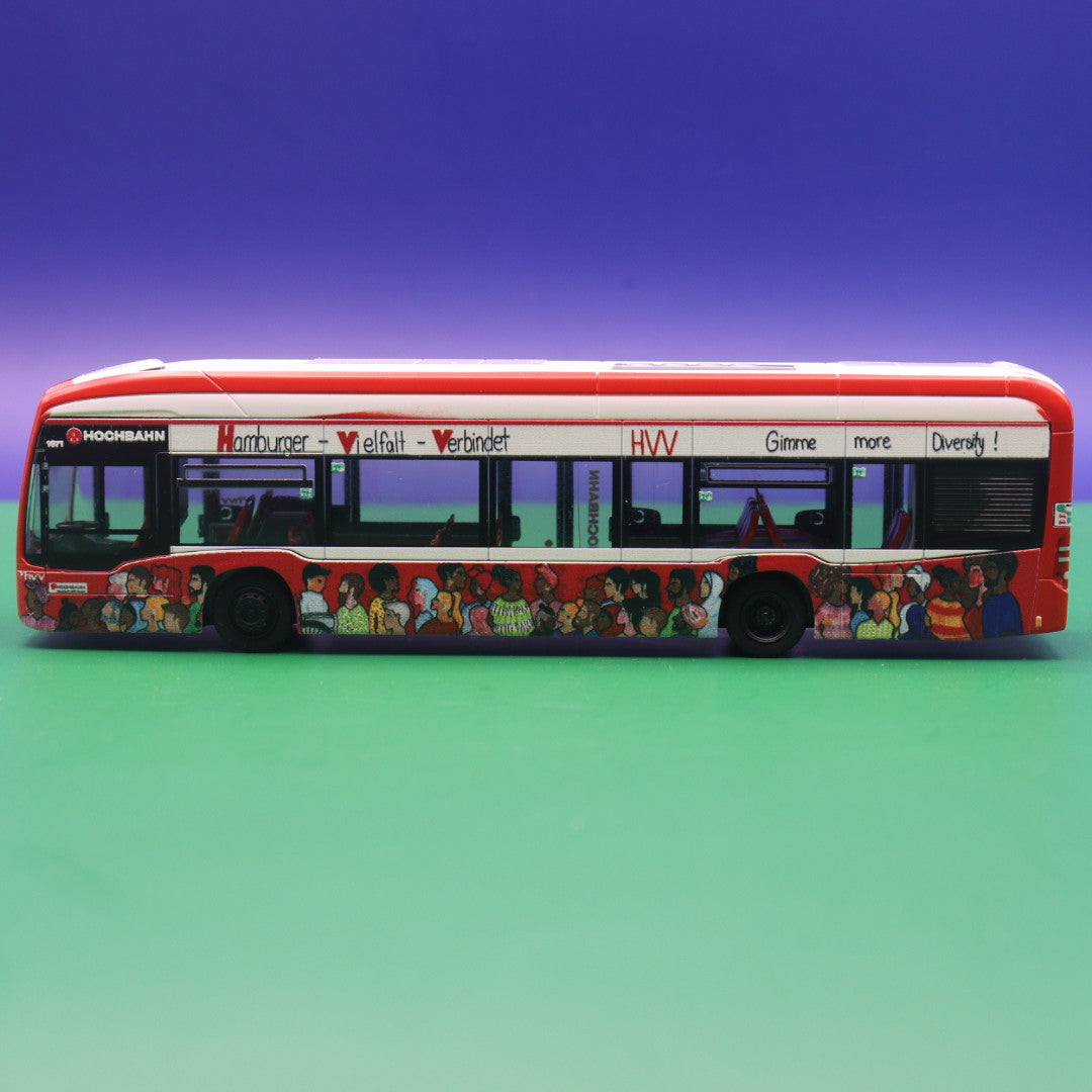 Mercedes Benz eCitaro - Hochbahn Hamburg - Linie 18 Hauptbahnhof ZOB - Modellbus Rietze 75575 Sondermodell 2022