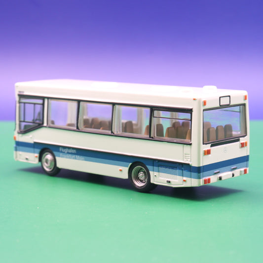 Mercedes Benz O 402 - Flughafen Frankfurt - Modellbus Brekina 52280