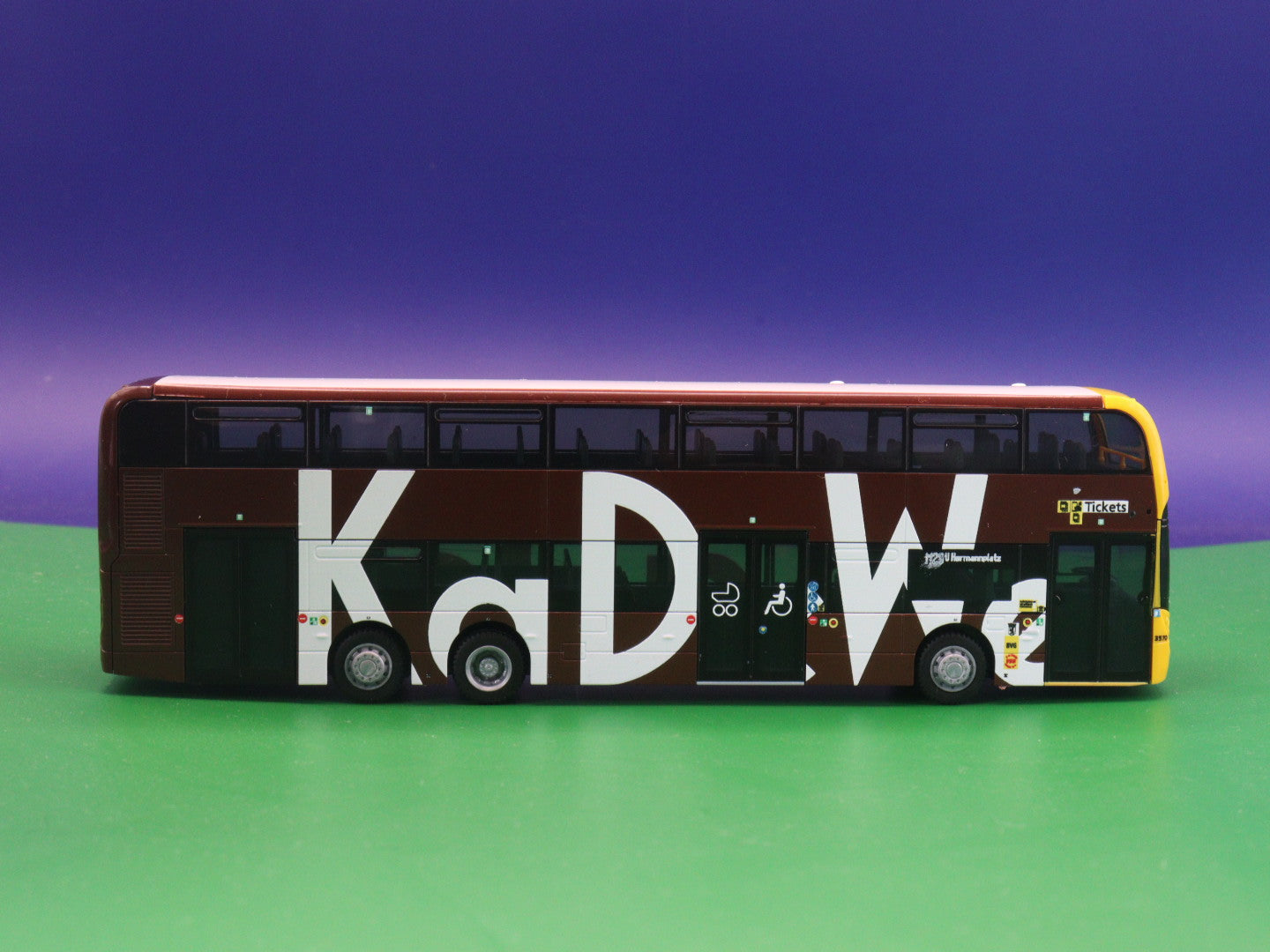Alexander De Enviro 500 - BVG Berlin - DaDeWe - Modellbus Rietze 78022