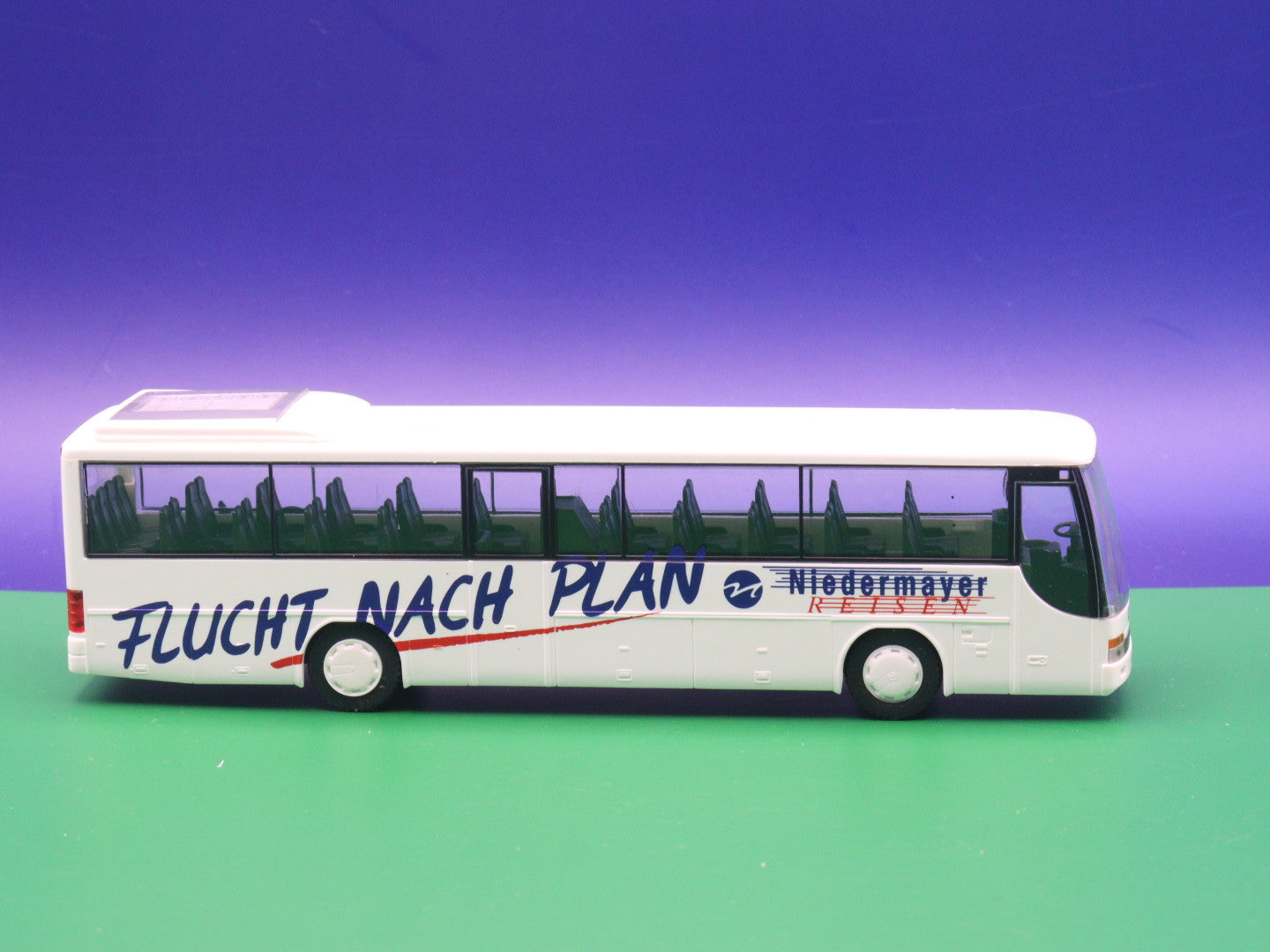 Setra S 315 GT - Flucht nach Plan - Niedermayer Reisen - Modellbus Rietze 61426 Reisebus