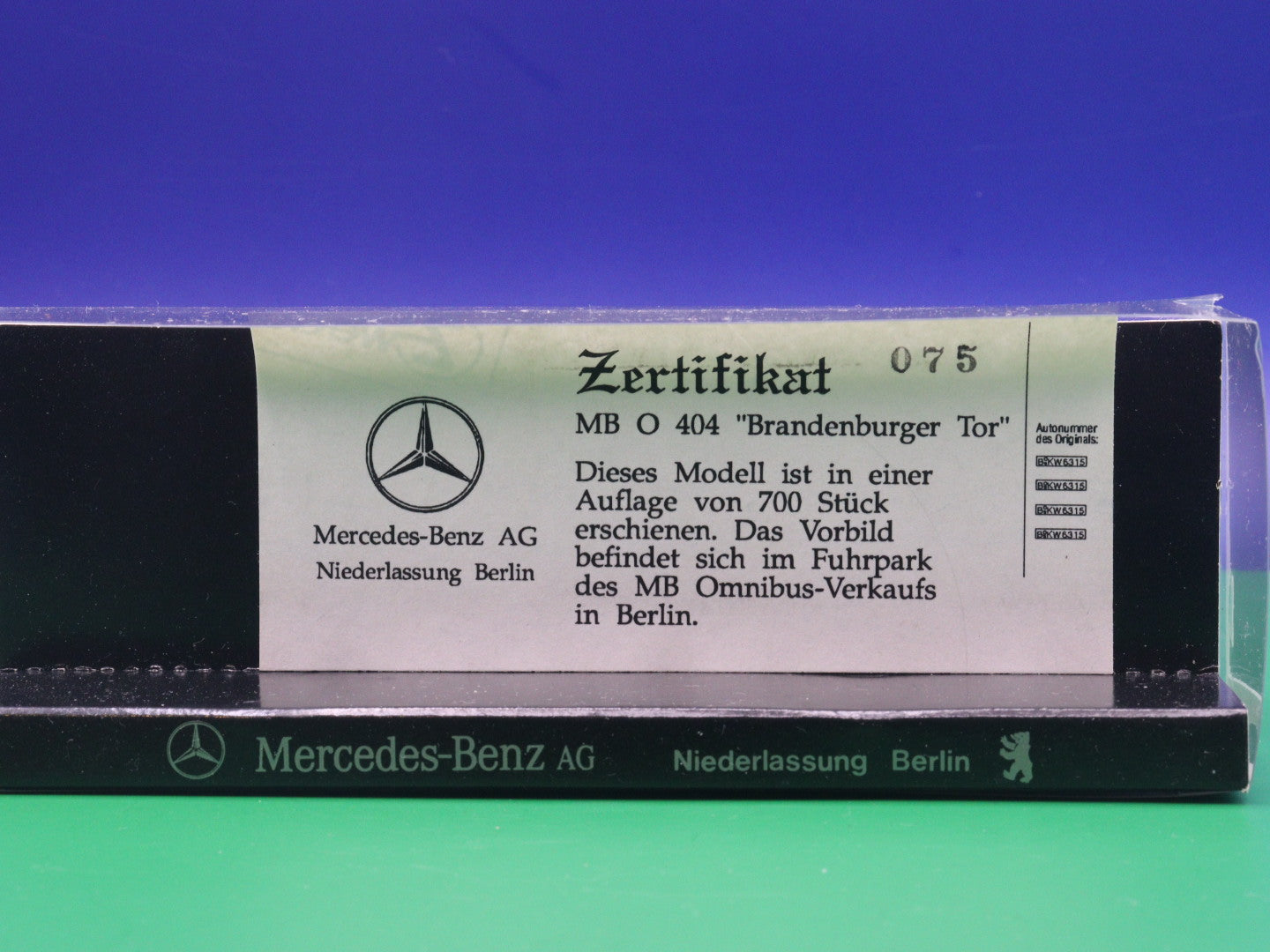 Mercedes Benz O 404 - BERLIN Werbemodell Brandenburger Tor (1 von 700) - Modellbus Rietze Reisebus