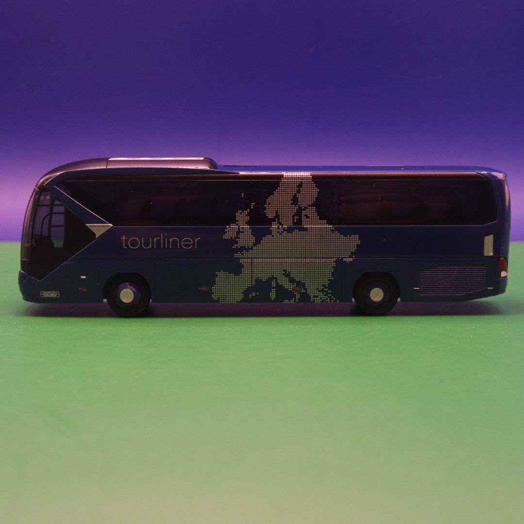 Neoplan Tourliner - Katalogmodell 2018/2019 - Modellbus Rietze 73813