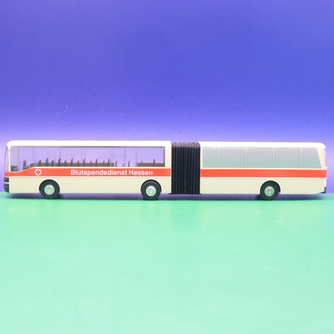 Setra Gelenkbus - Blutspendedienst Hessen - Modellbus Herpa