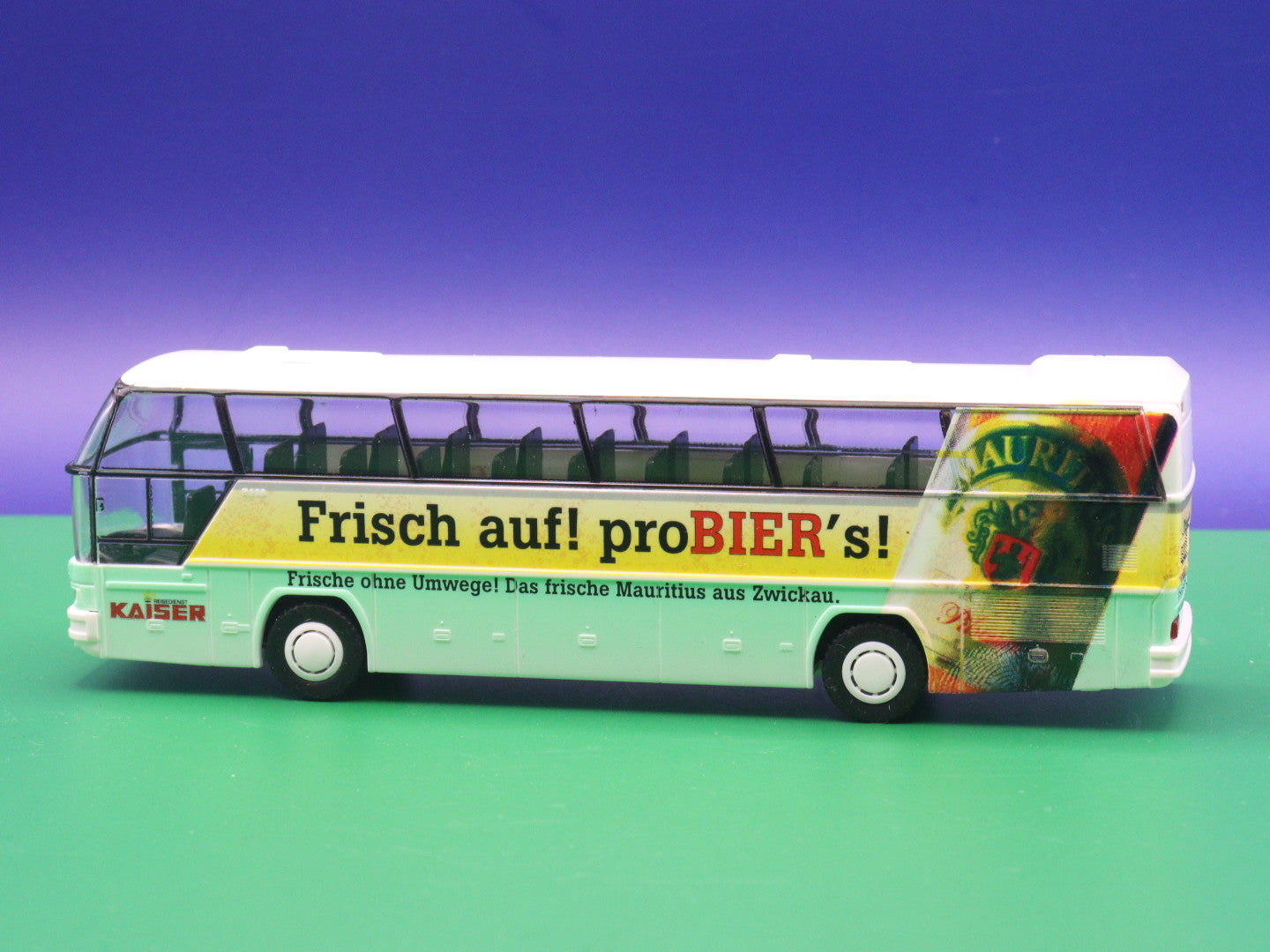 Neoplan Sityliner - Reisedienst Kaiser - Frisch auf! proBIERs - Mauritius aus Zwickau - Modellbus Rietze 60071 Reisebus