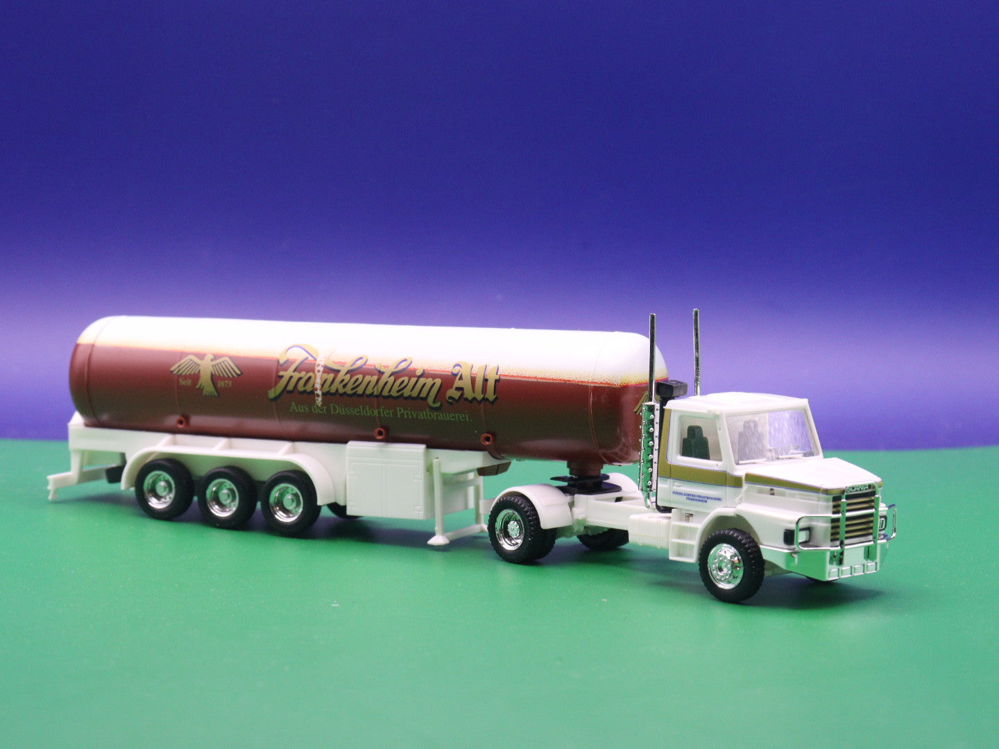 Scania 142E V8 LKW - Frankenheim Alt (Düsseldorfer Privatbrauerei) LKW Modell Herpa 1:87