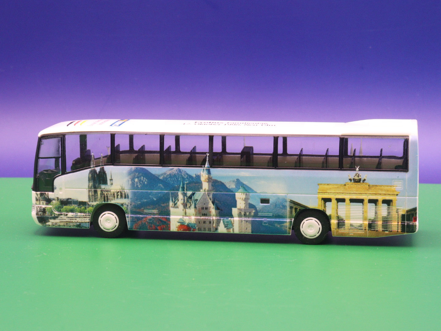 Mercedes Benz Tourismo - Europe Collection limited edition no. 1590 - Modellbus Rietze Reisebus