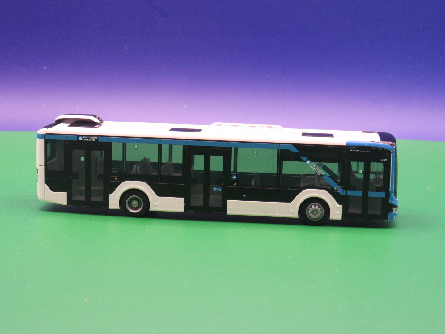 MAN Lions City 12 - Stadtwerke Landshut - Modellbus Rietze 75404