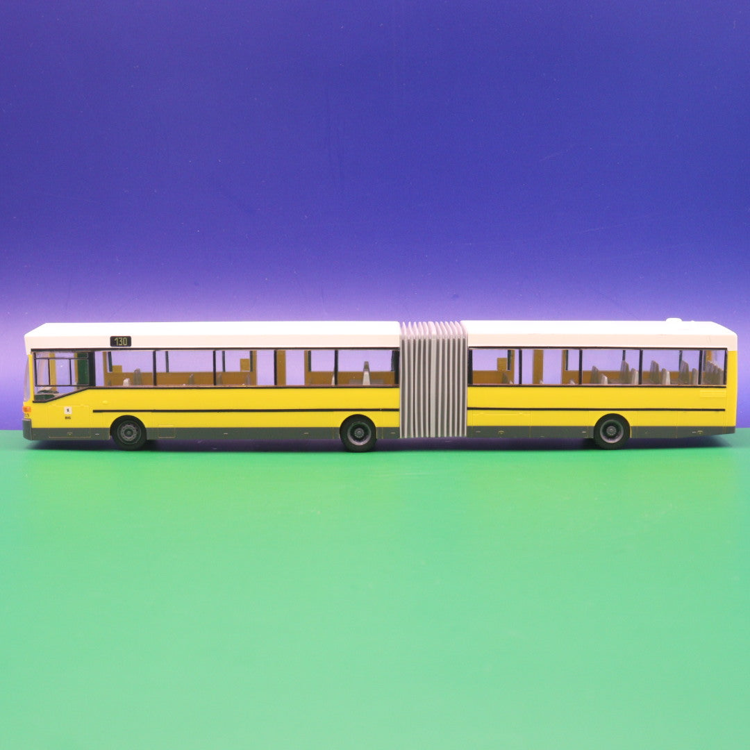 Mercedes Benz O405 G - BVG Berlin - Modellbus Rietze 69801