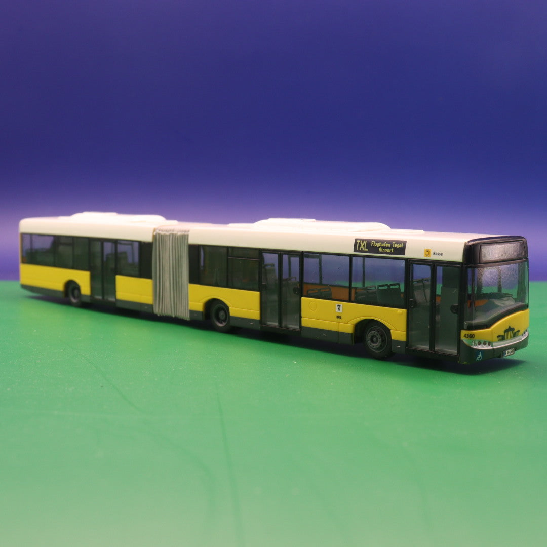 Solaris Urbino 18 - BVG Berlin - TXL Flughafen Tegel Airport - Modellbus Rietze 66844 (Erscheinungsjahr: 10/2011) GEBRAUCHT
