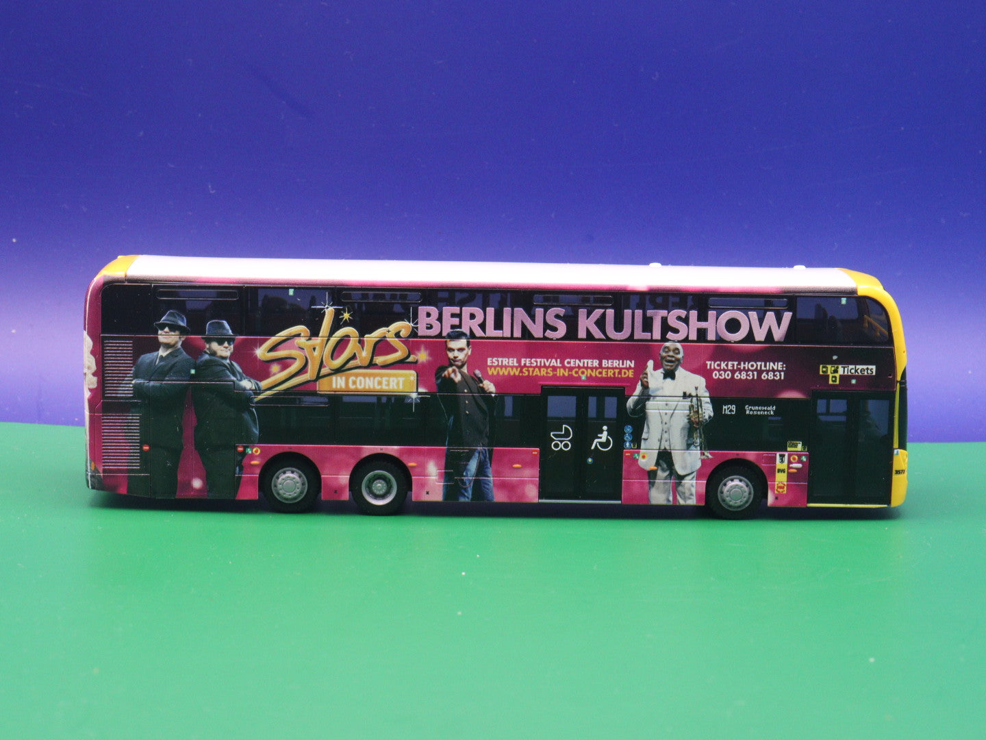 Alexander De Enviro 500 - BVG Berlin - Stars in Concert - Modellbus Rietze 78025
