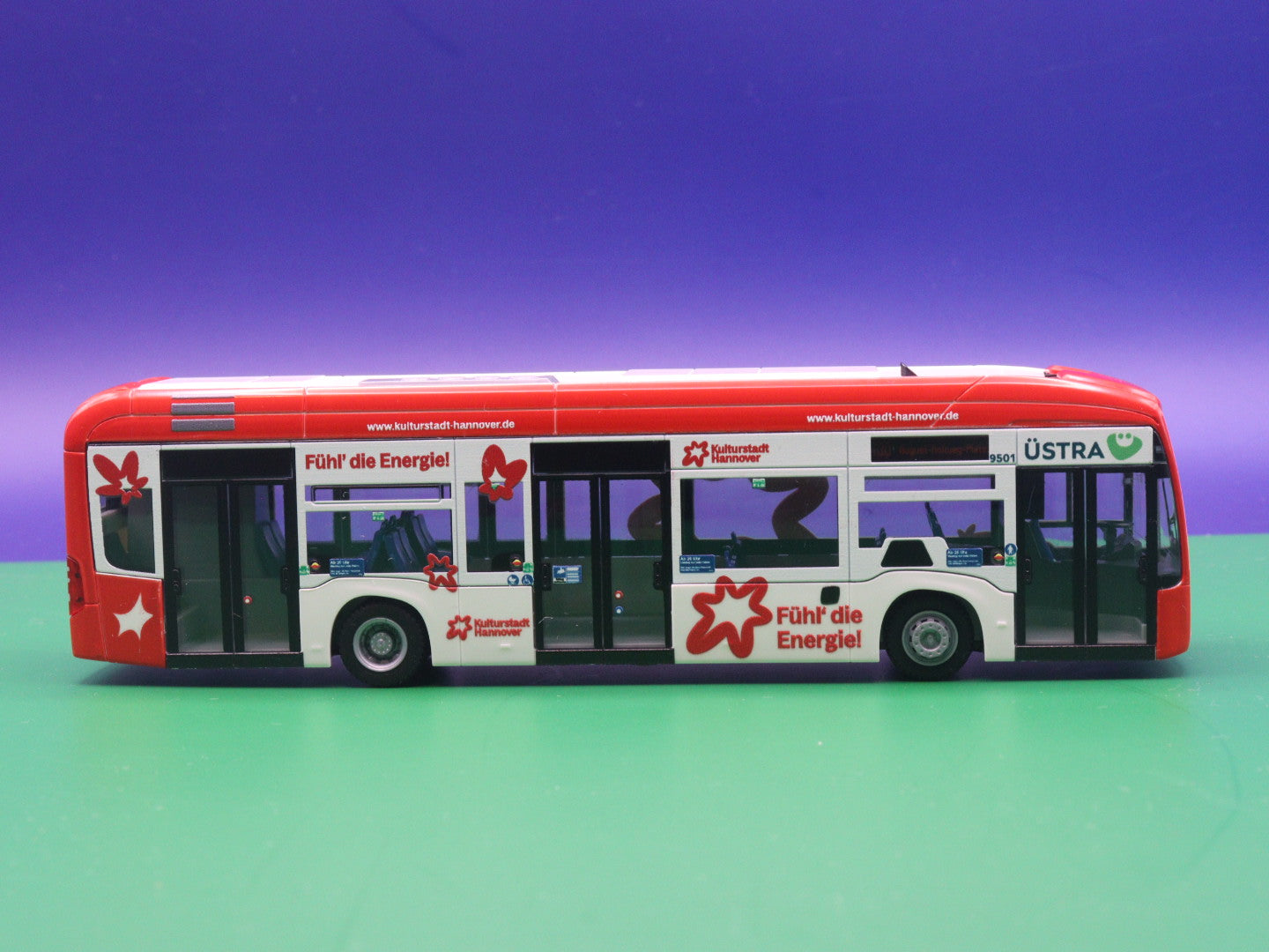 Mercedes Benz eCitaro - Üstra Kulturstadt Hannover - Modellbus Rietze 75597