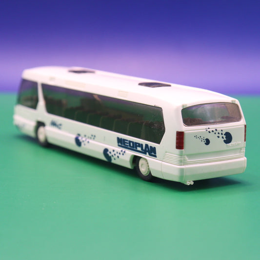 Neoplan Metroliner - Neoplan - Mic - Ohne Zurüstteile - - Modellbus Rietze