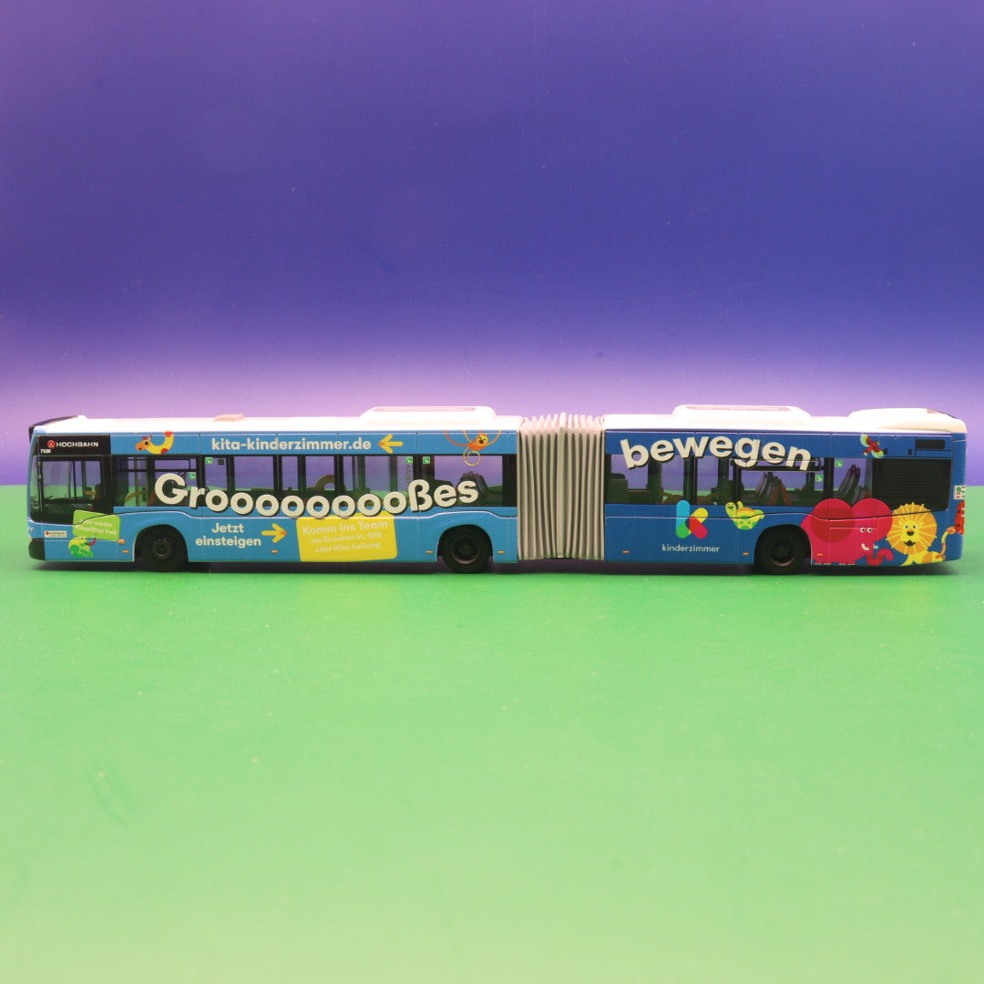Mercedes Benz Citaro C2 G - Hochbahn Hamburg - Kita Kinderzimmer Linie 16 - Modellbus Rietze 73586
