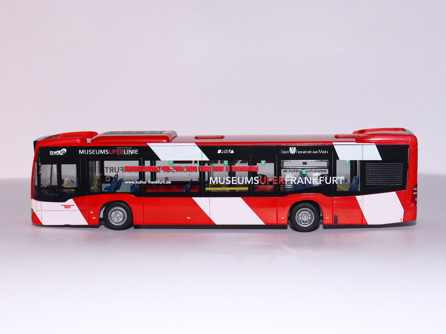 Modellbus Mercedes Citaro 12, RMV traffiq - Museumsufer Frankfurt