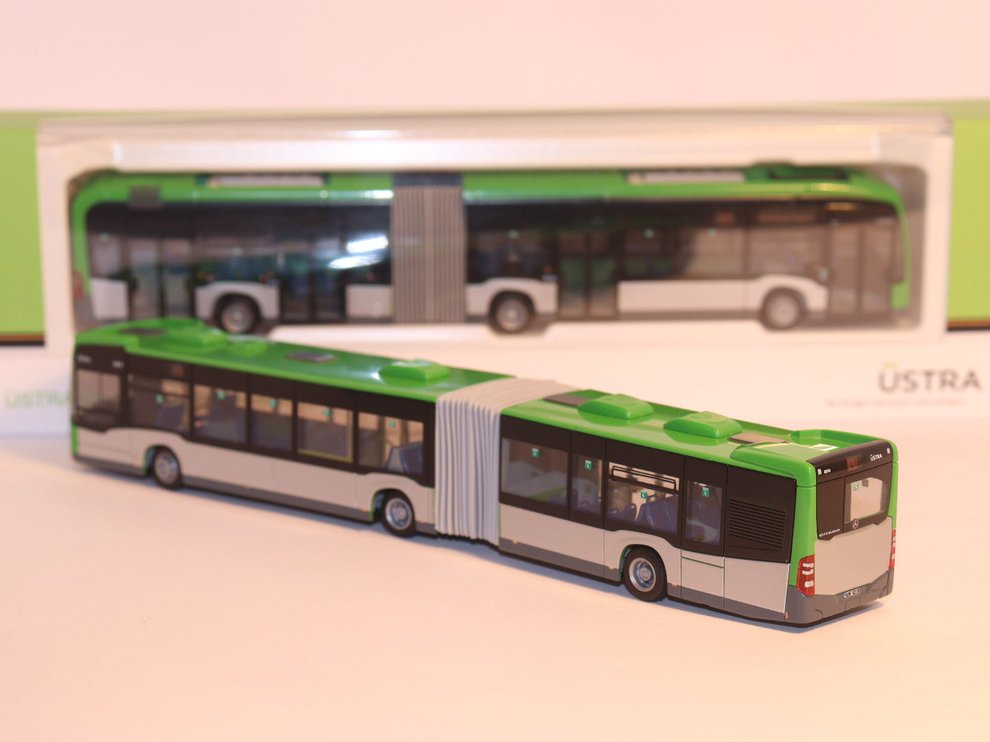 Citaro C2 G Hybrid Üstra Stadtbus Modellbus Rietze