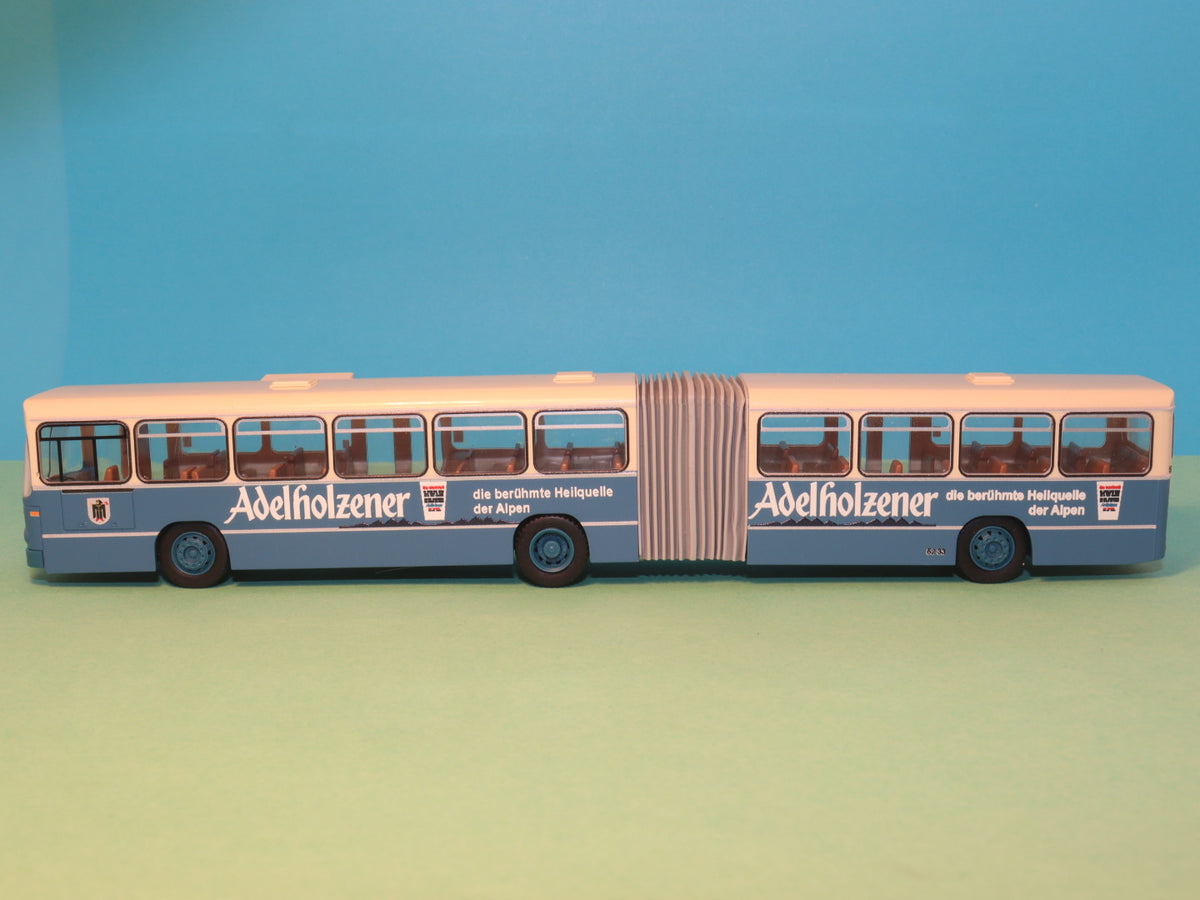 MAN SG 192, MVG München  Adelholzener Modellbus Rietze 75109