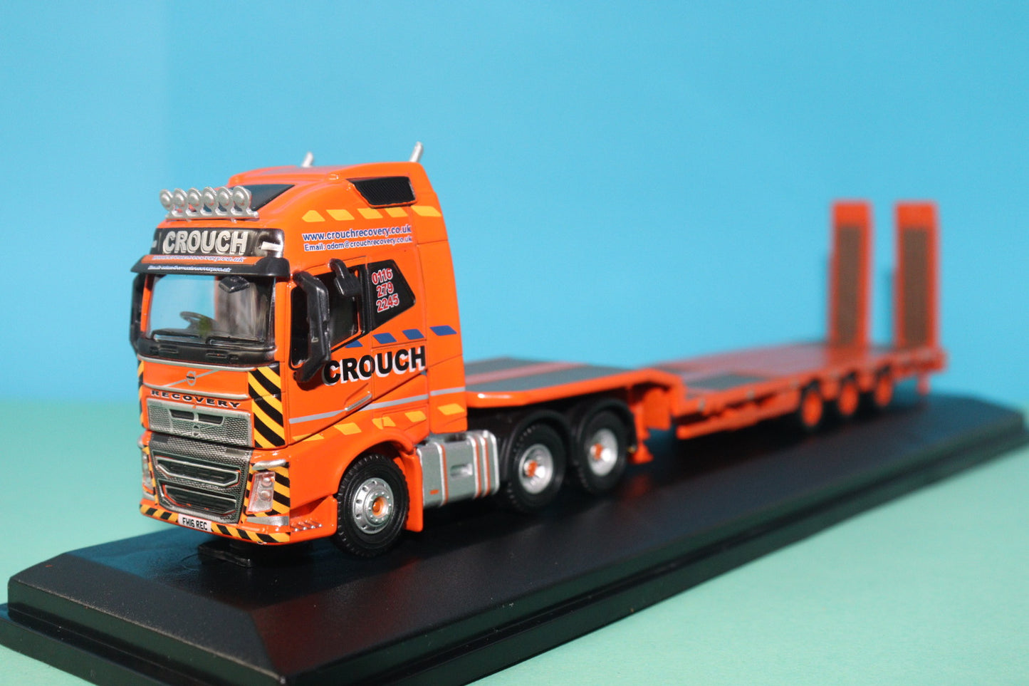 Volvo FH4 GXL, Crouch Recovery Semitieflade-Sattelzug 1:76