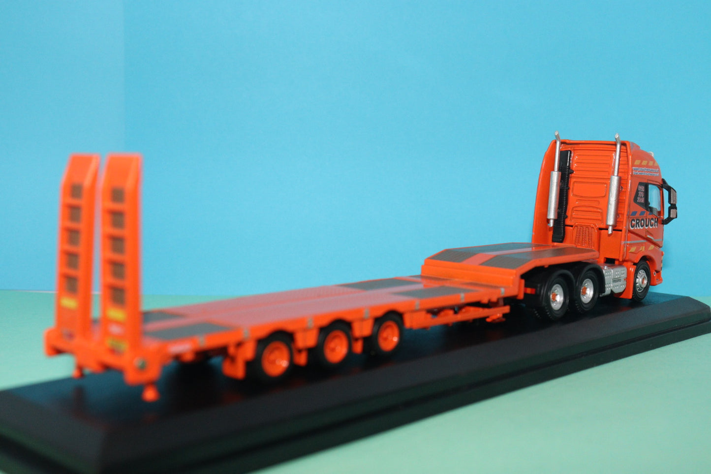 Volvo FH4 GXL, Crouch Recovery Semitieflade-Sattelzug 1:76