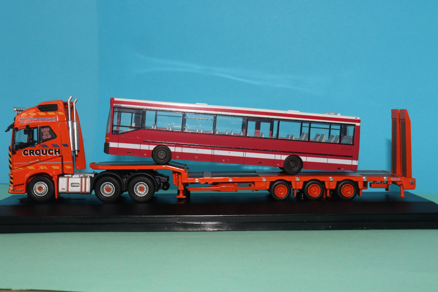 Volvo FH4 GXL, Crouch Recovery Semitieflade-Sattelzug 1:76