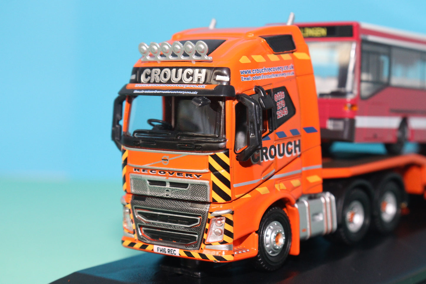 Volvo FH4 GXL, Crouch Recovery Semitieflade-Sattelzug 1:76