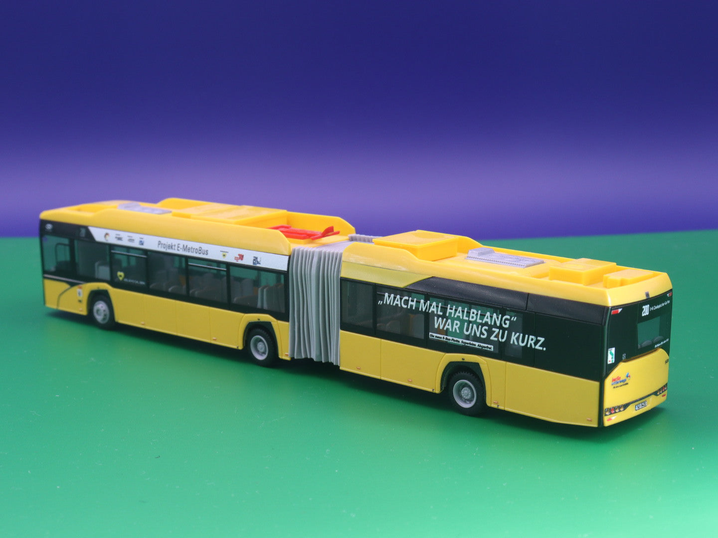 BVG Berlin - Solaris Urbino 18 ‘ 19 electric - Mach mal Halblang Modellbus Rietze 76706