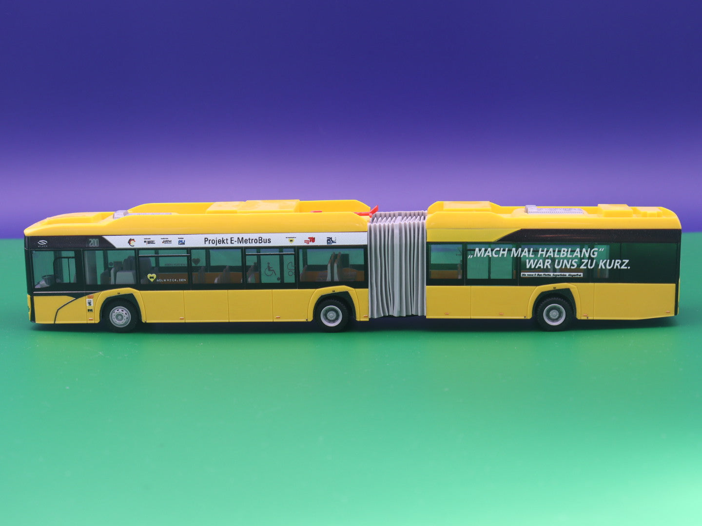 BVG Berlin - Solaris Urbino 18 ‘ 19 electric - Mach mal Halblang Modellbus Rietze 76706