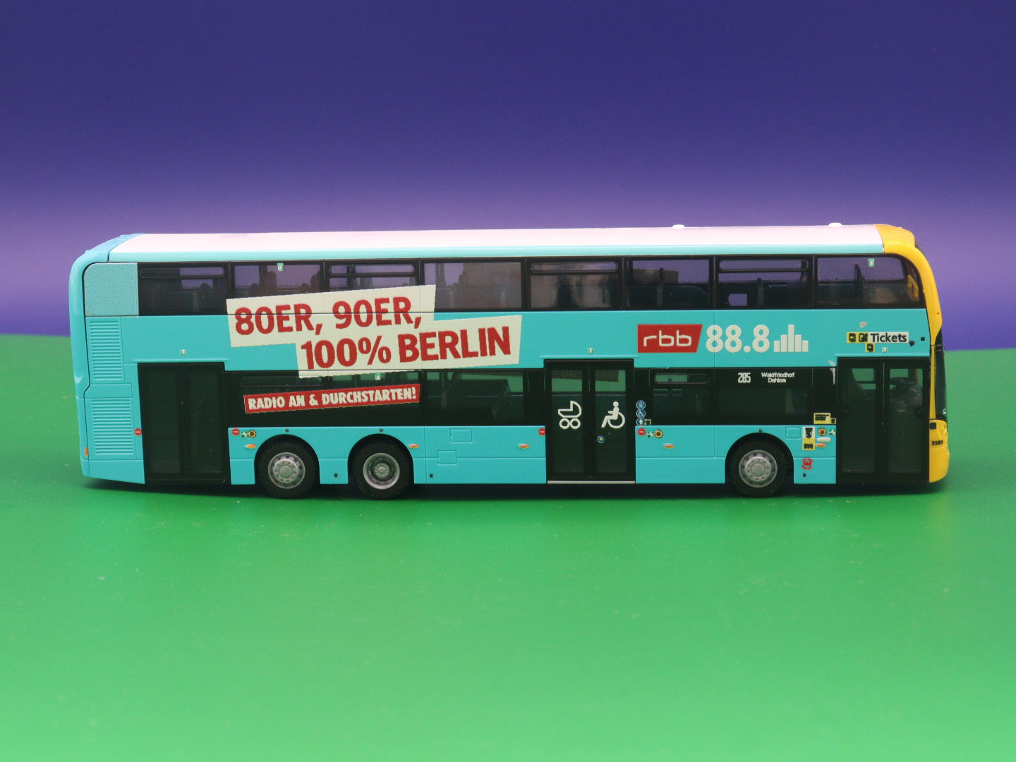 Alexander Dennis Enviro 500 - BVG Berlin - rbb 88,8 - Wagen 3589 - Modellbus Rietze 78009