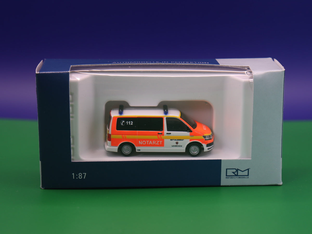 VW T6 Rettungsdienst Leverkusen - Notarzt - Modellbus Rietze 53797