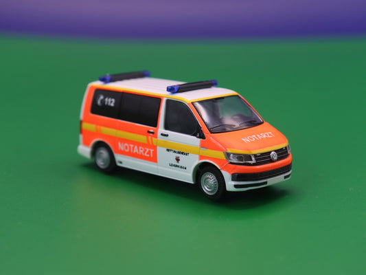 VW T6 Rettungsdienst Leverkusen - Notarzt - Modellbus Rietze 53797