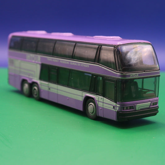 Neoplan Skyliner - Intour - Ohne Spiegel, Felge fehlt - Modellbus Rietze