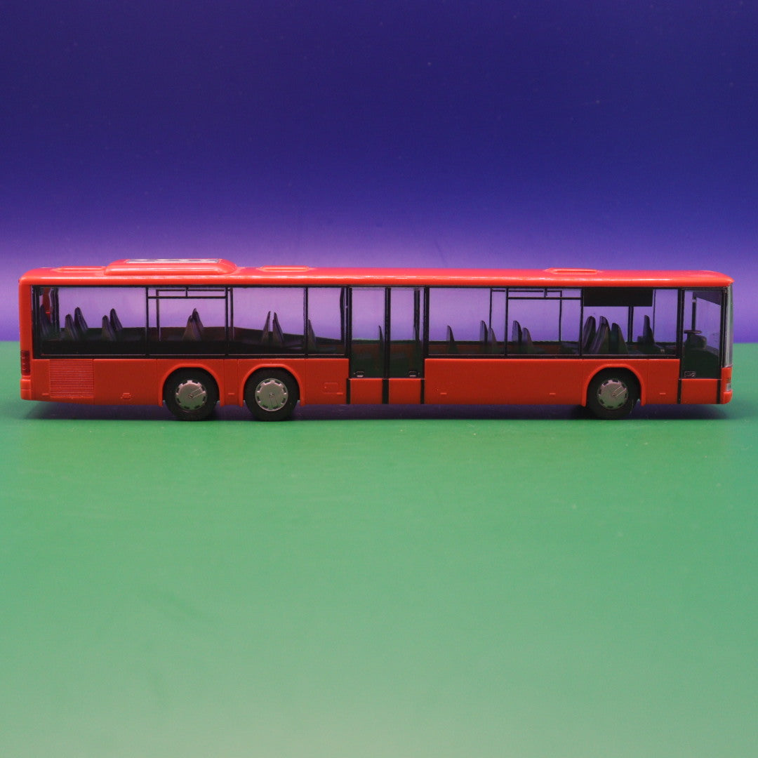 Setra S 319 NF - Ohne Zurüstteile - Modellbus Rietze