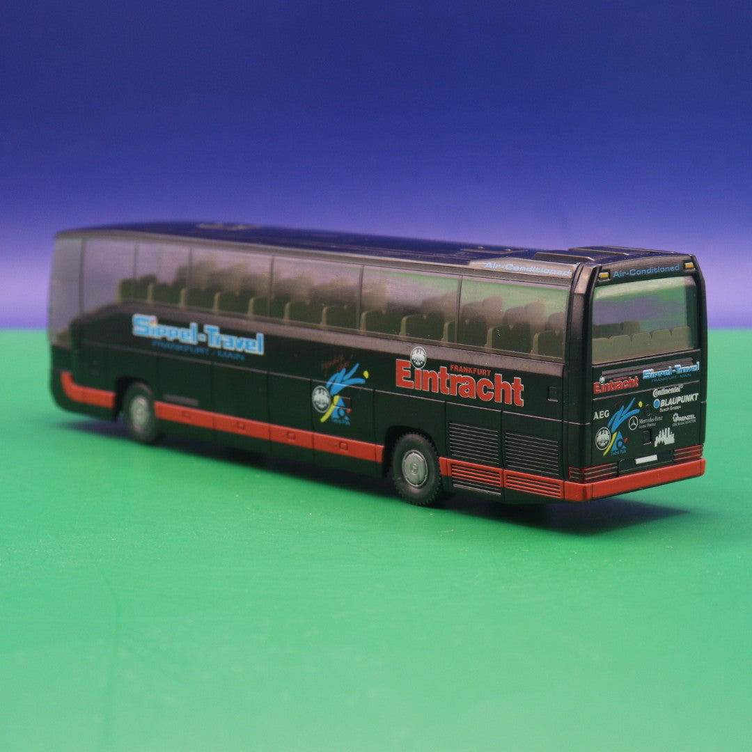 Mercedes Benz O 404 RHD  - Eintracht Frankfurt - Gebraucht, Ohne OVP - Modellbus Wiking