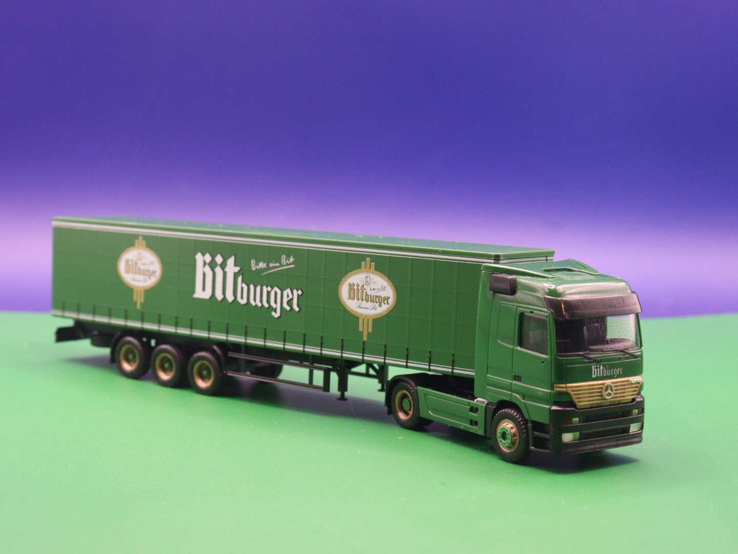 Mercedes Benz Actros LKW Modell - Bitburger Brauerei - Herpa LKW Modell 1:87 H0