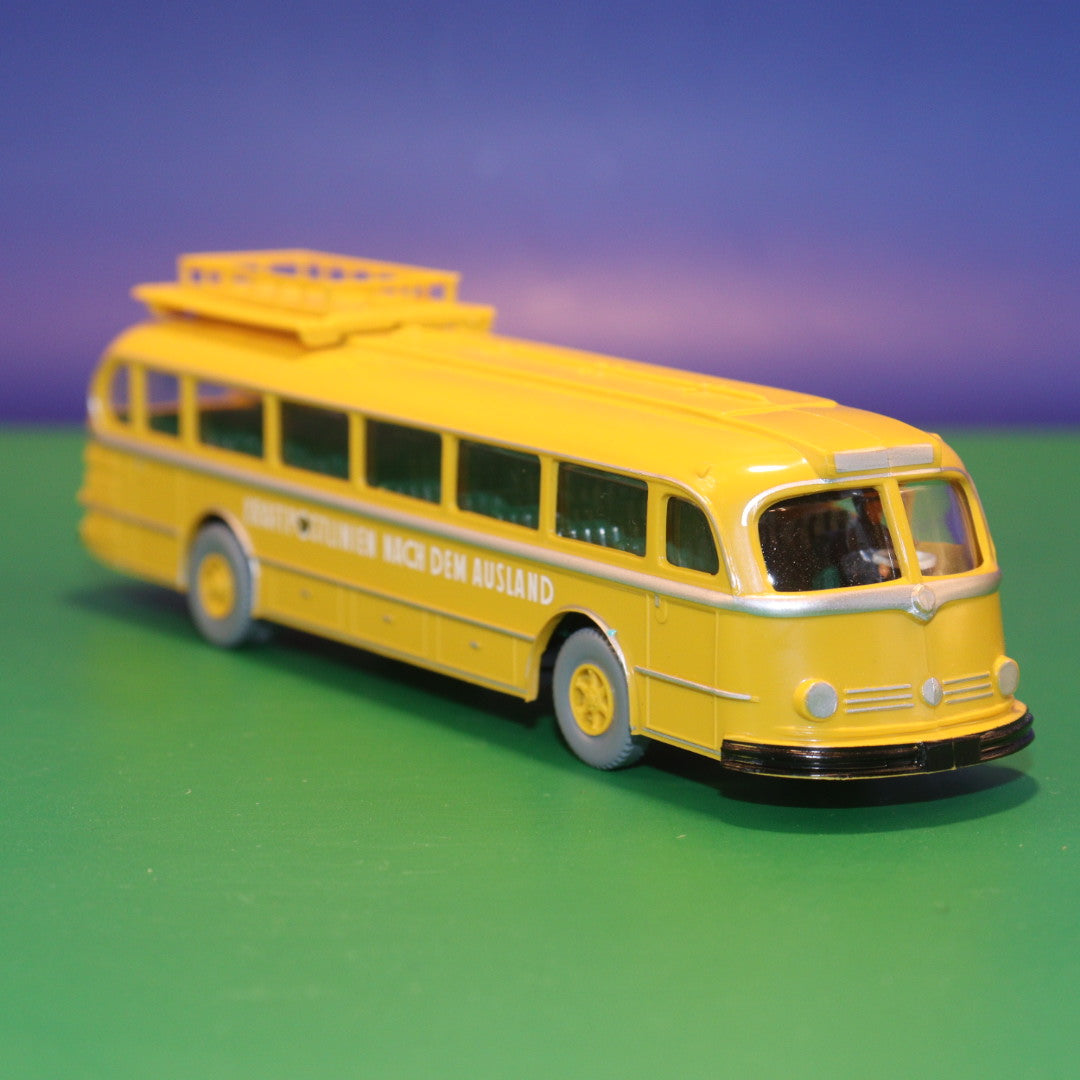 Mercedes Benz O 6600 H - Autobus Pullman - Modellbus Wiking