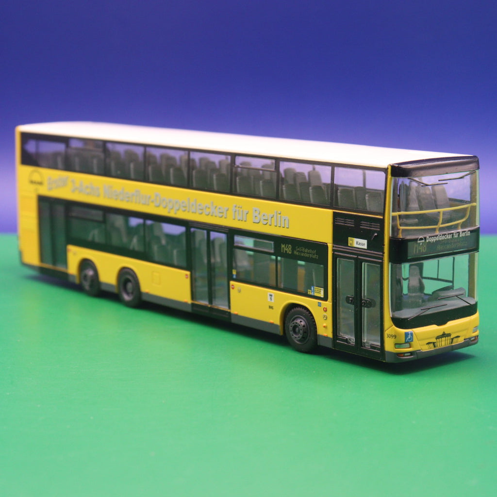 MAN Lions City DL 07 - BVG Berlin - Erster 3 Achs Niederflur Doppeldecker - Linie M48 S+U Bahnhof Alexanderplatz - Modellbus Rietze 67316