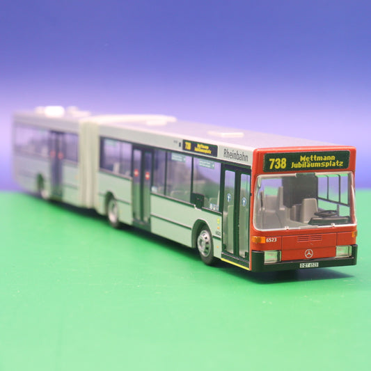 Mercedes Benz O405 GN2 - Rheinbahn Düsseldorf - Linie 738 Mettmann Jubiläumsplatz - Modellbus Rietze 76419 - Auslieferung: 09/2019