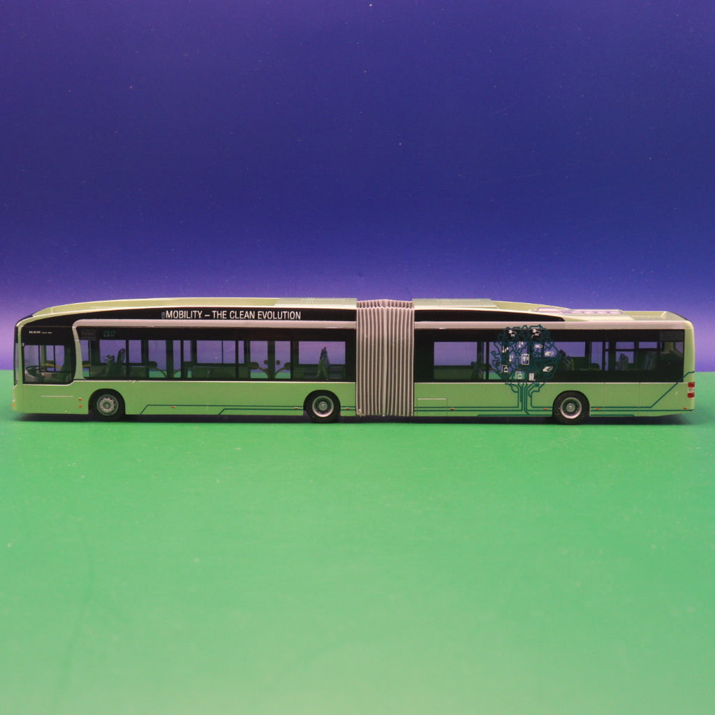 MAN Lions City GL E Bus - eModularity Gold - MAN Truck & Bus AG Sondermodell - Modellbus Rietze