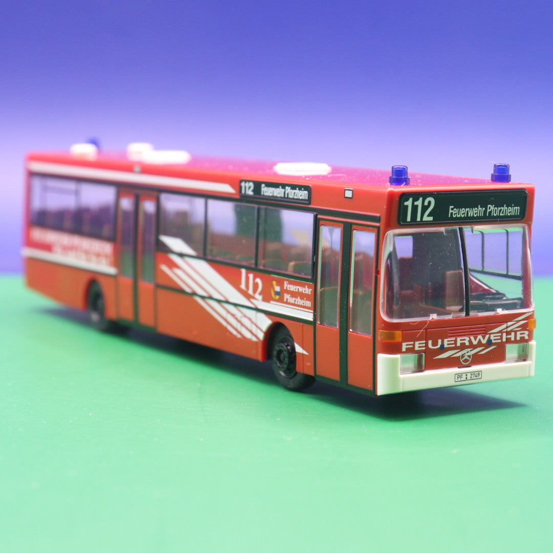 Mercedes Benz O405 - Feuerwehr Pforzheim - Modellbus Rietze 71822
