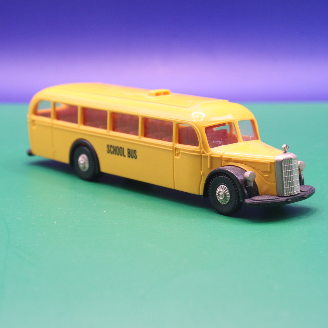Mercedes Benz O 5000 - School Bus - Gebraucht, Ohne OVP - Modellbus Brekina