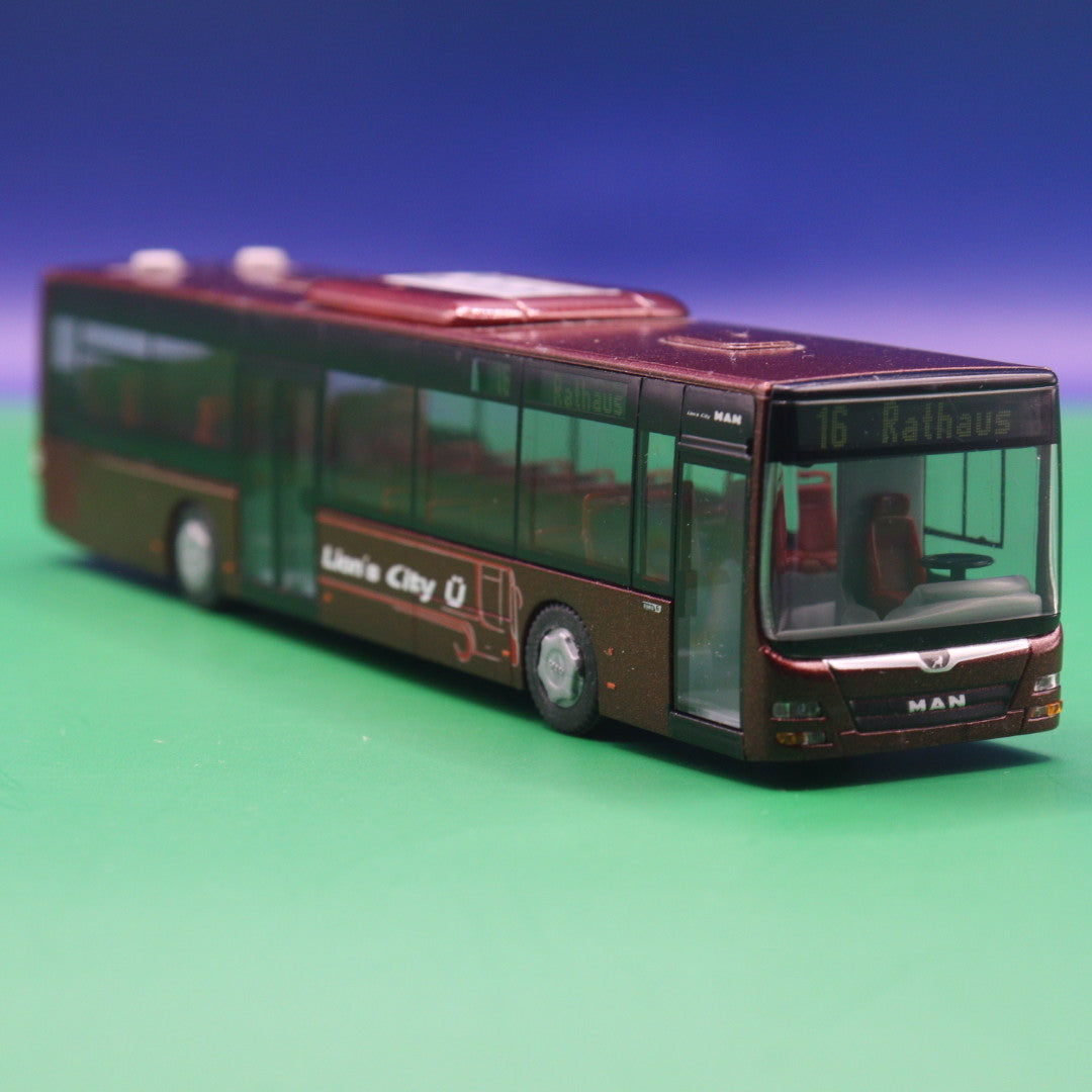 MAN Lions City Ü - Vorführdesign - Linie 16 Rathaus - Modellbus Rietze (Ohne OVP / Zurüstteile)