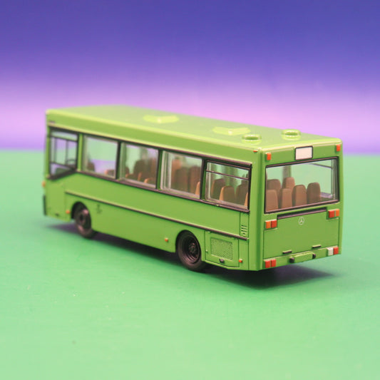 Mercedes Benz O402 - Stadtwerke Lübeck - Modellbus Brekina 52278